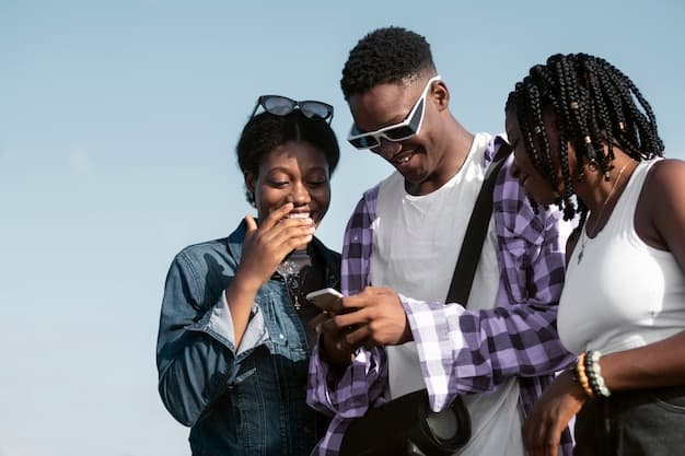 African customer tracking order status on mobile phone